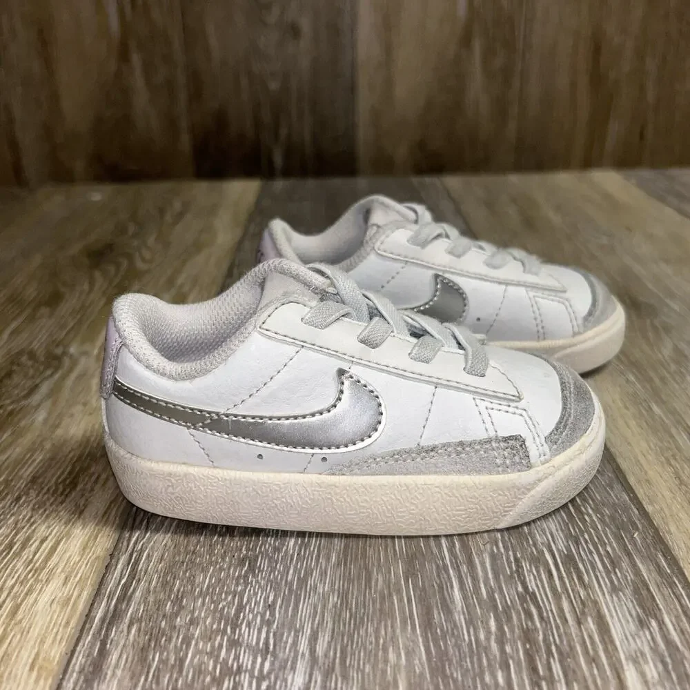 Nike Blazer Low 77 Platinum White Silver DA4076 003 Youth Size 6C Sneaker Shoes